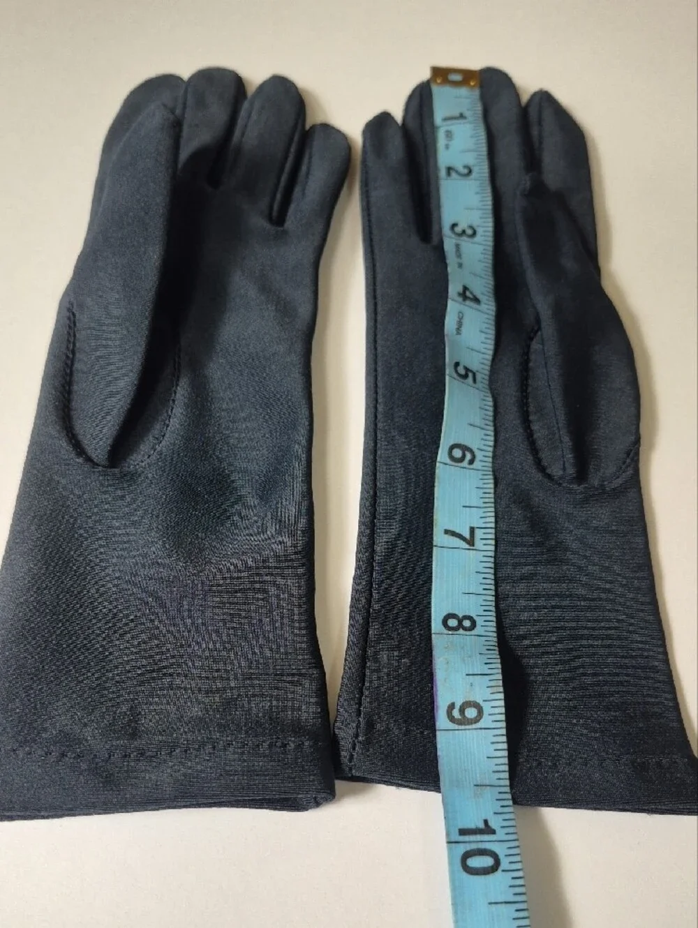 Vintage Isotoner Navy Stretch Dress Gloves For Hands Beautiful By Aris OS - Picture 3 of 6